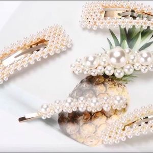 4 Piece Set of Pearl a Hair Pins
